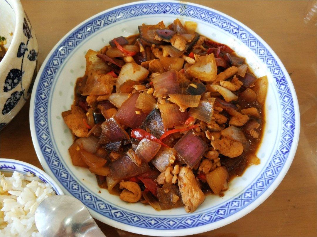 洋葱炒肉