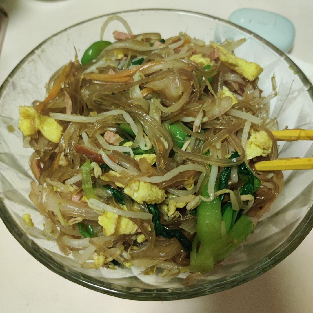 豆芽粉丝炒鸡蛋