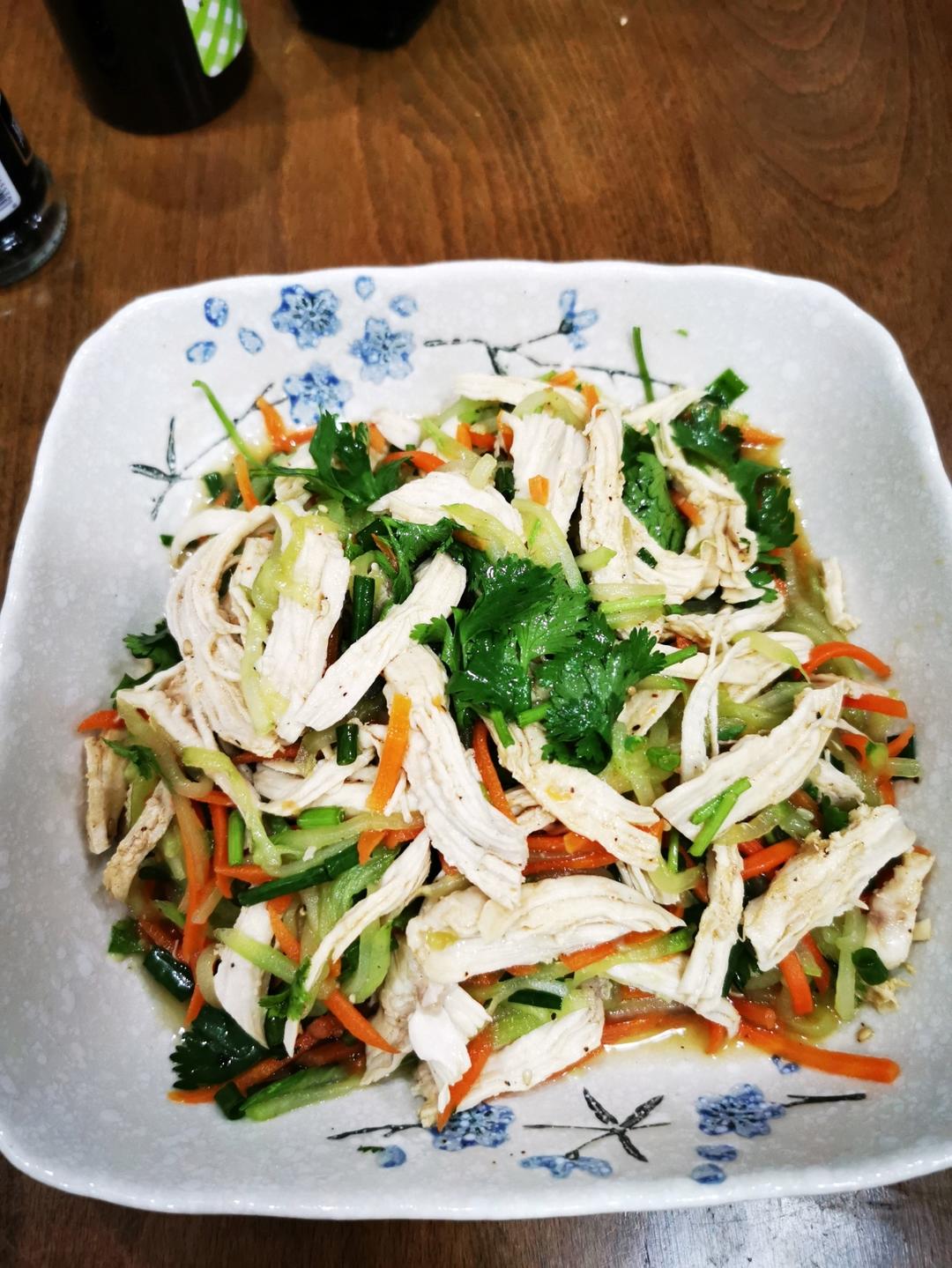 夏日开胃菜 凉拌鸡丝（手撕鸡）