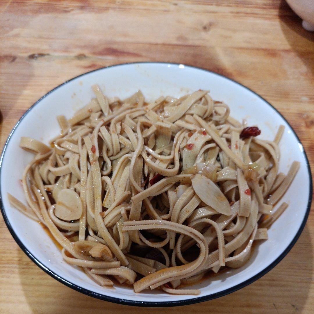 不炸不炒不凉拌的豆腐皮