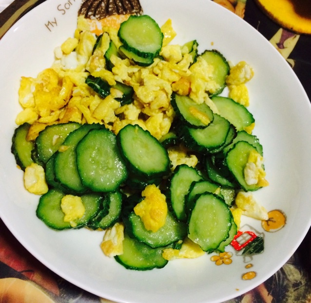 黄瓜炒鸡蛋