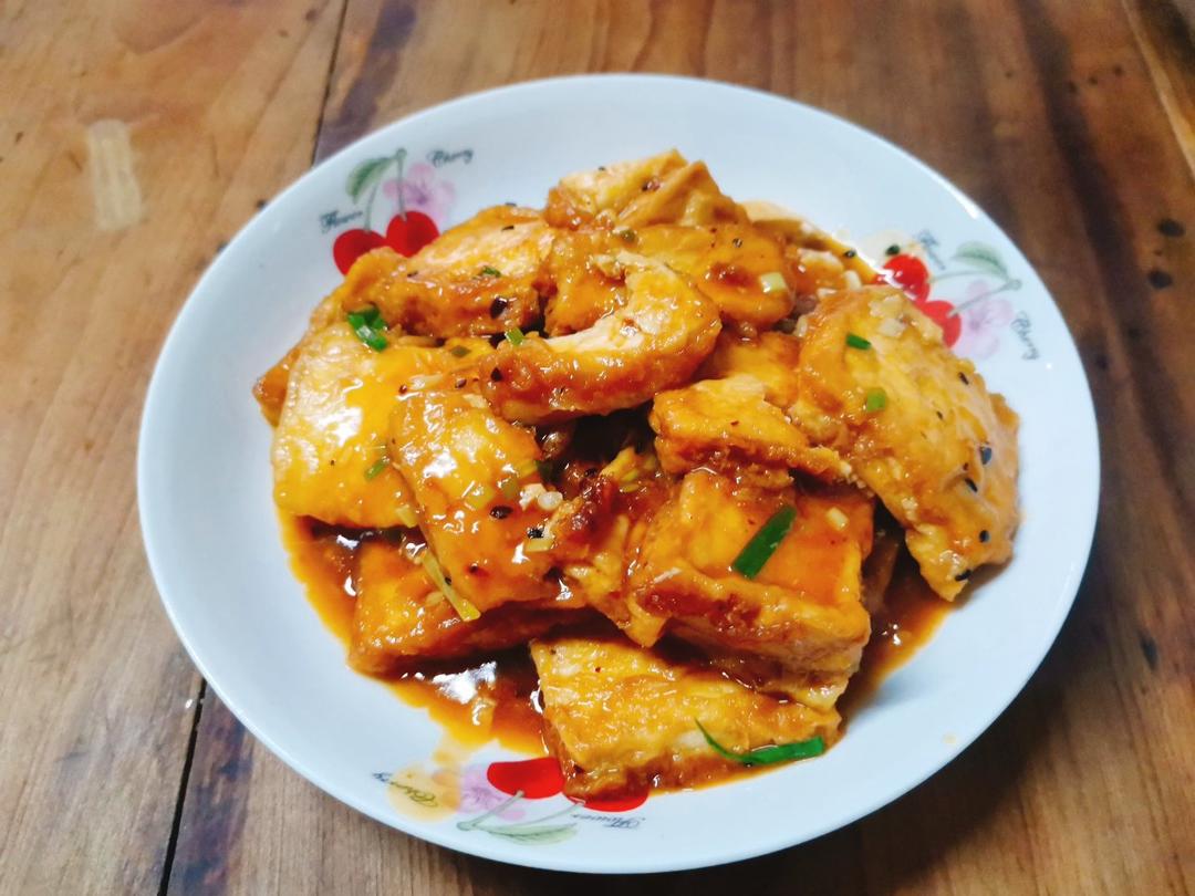 a周桃 做的无敌好吃的香煎豆腐