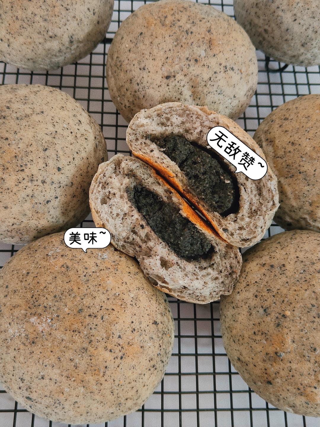 双倍黑芝麻餐包