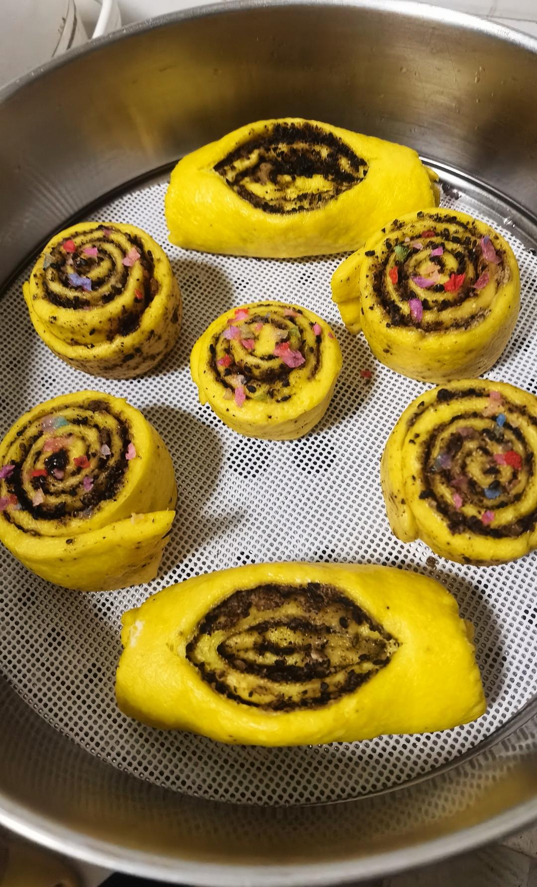 新手也可以--详解如何做出人见人爱、金黄的南瓜馒头