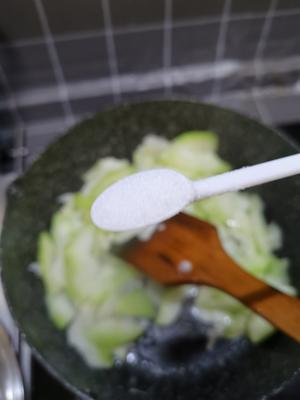 虾米炒冬瓜的做法 步骤5