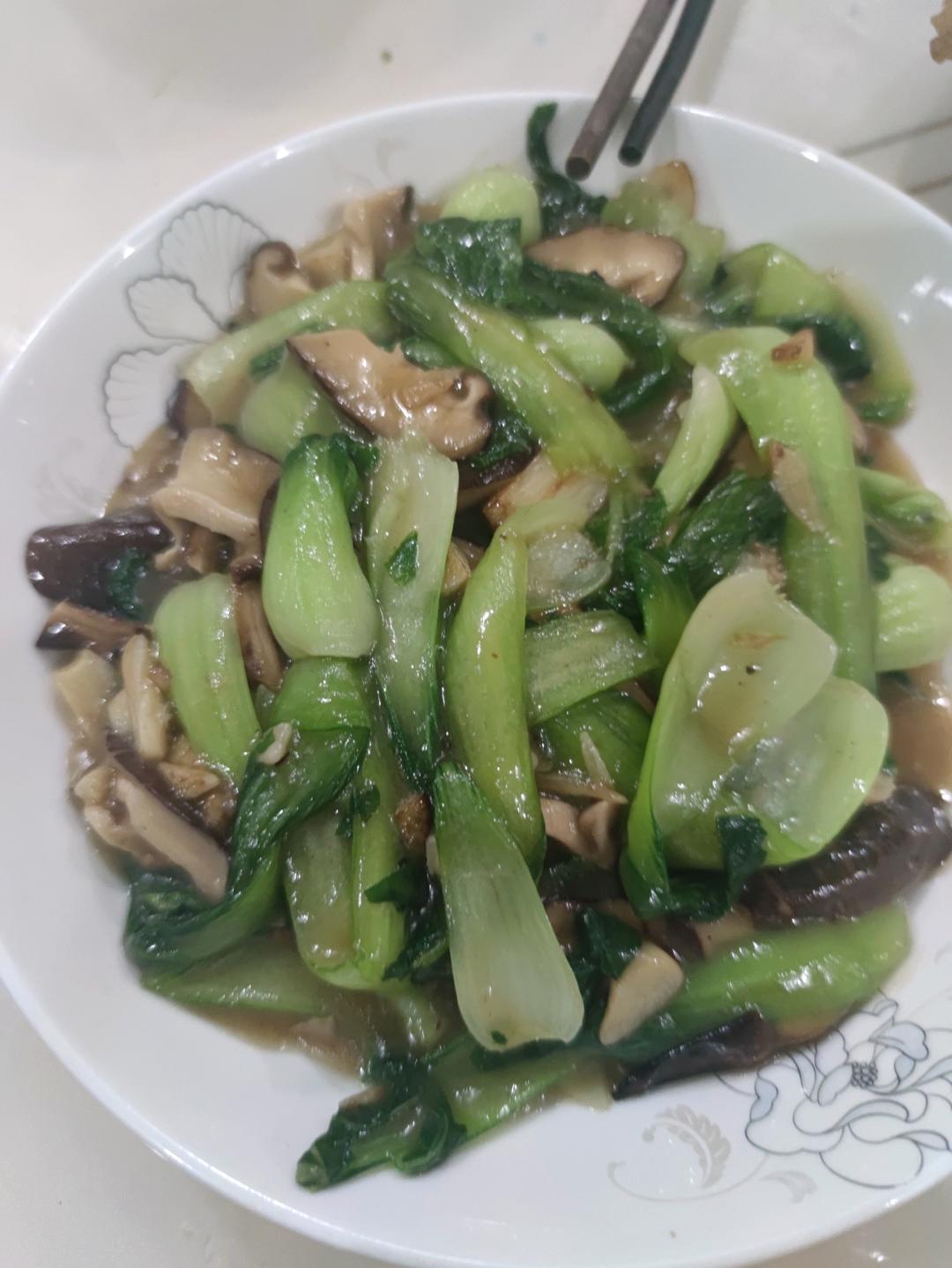 上海青炒香菇