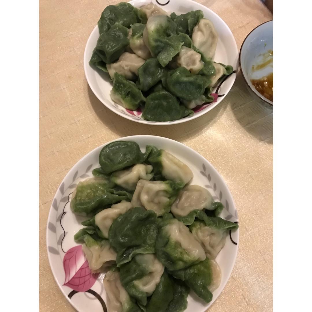 翡翠白玉白菜饺子详细版（附翡翠白玉白菜饺子包法，翡翠白玉饺子皮两种制法，面包机和面，翡翠白玉烧卖，各种馅料搭配）