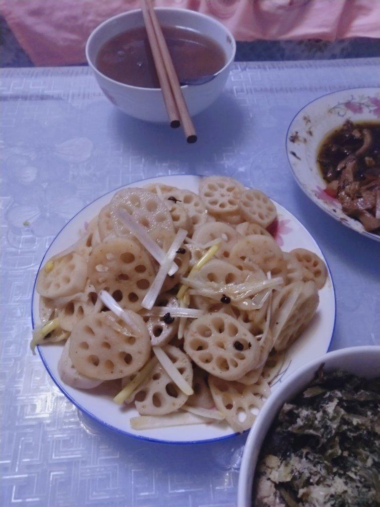 夏天开胃的凉拌藕片