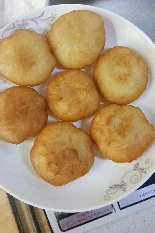 叶奇多做的炸糖糕