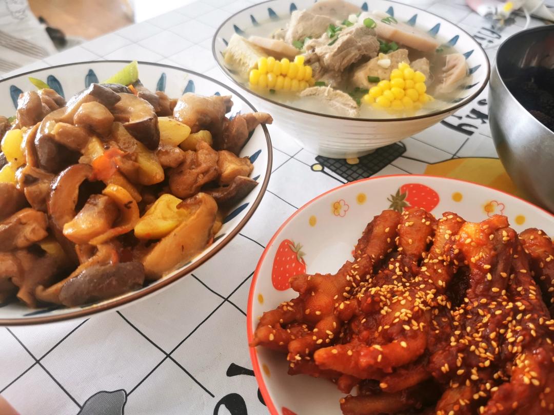 韩式辣鸡爪