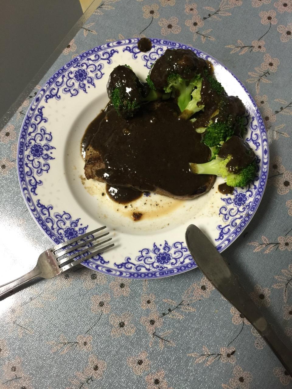 黑椒牛排