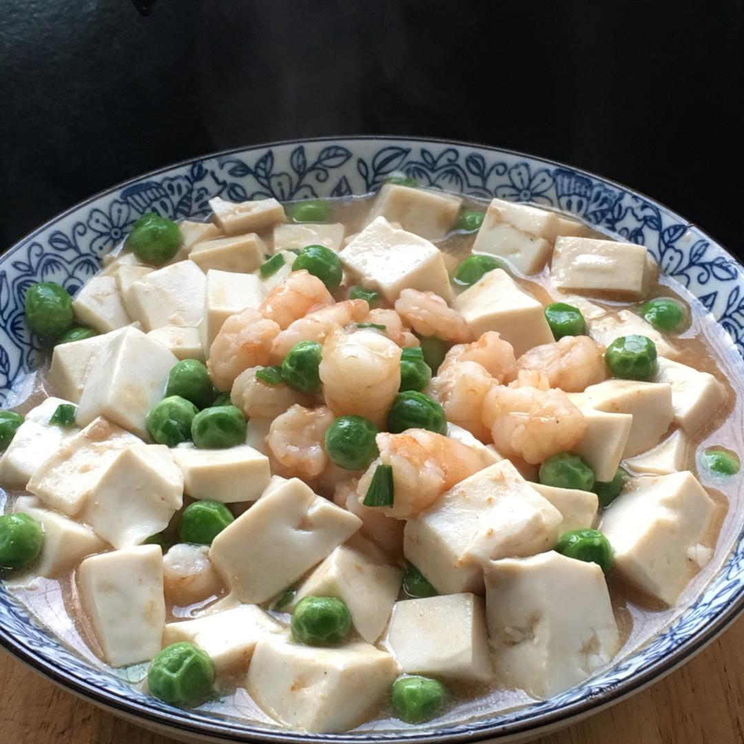 一只懒洋洋的喵做的三虾豆腐