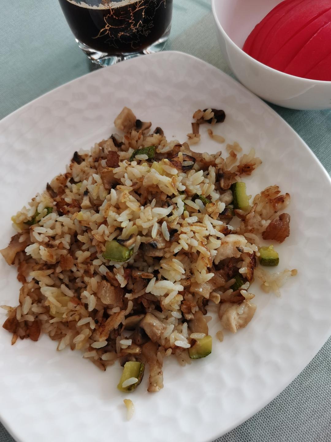 香菇肉丁油饭