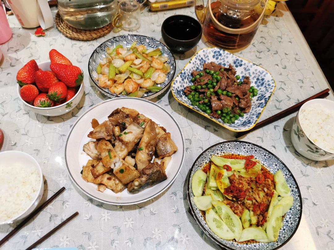 香喷喷的煎鱼块，简单易做，好吃到停不下来