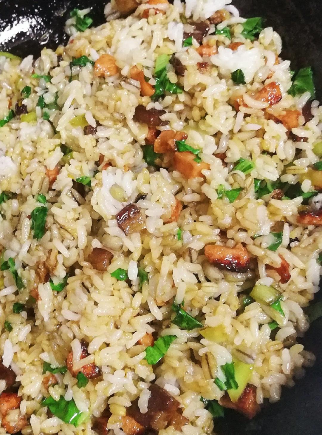 电饭煲咸肉菜饭