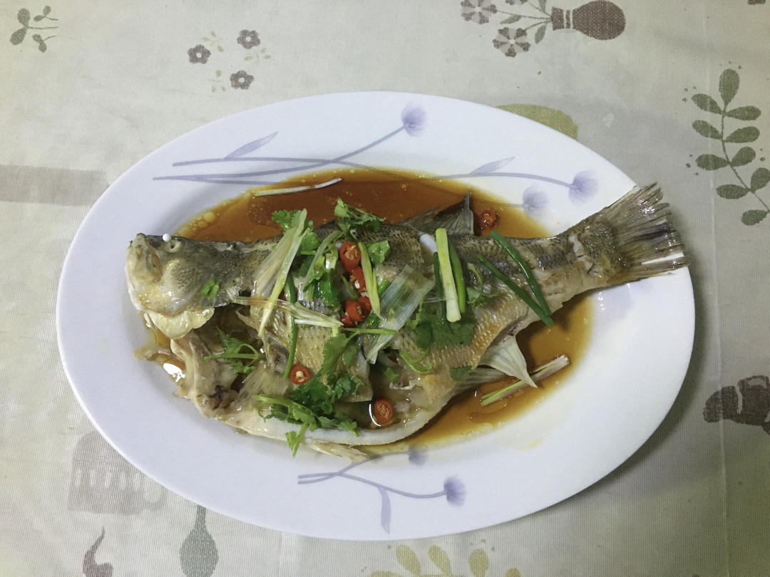 清蒸鲈鱼