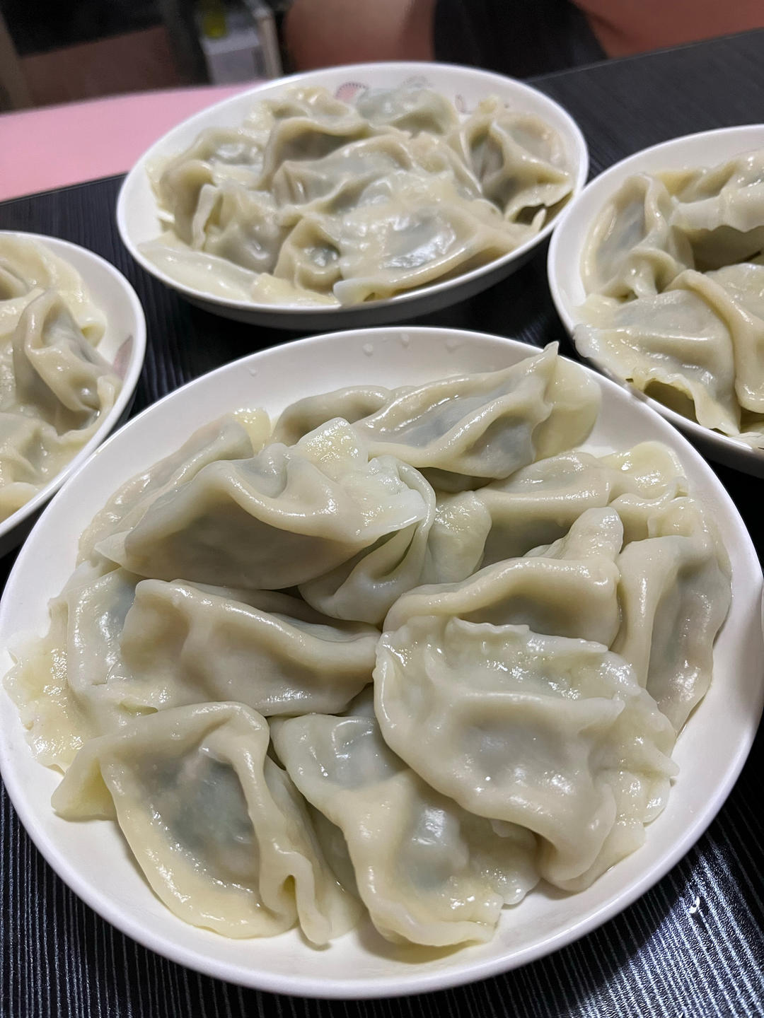 薄皮大馅一口爆汁的韭菜鲜肉饺子🥟