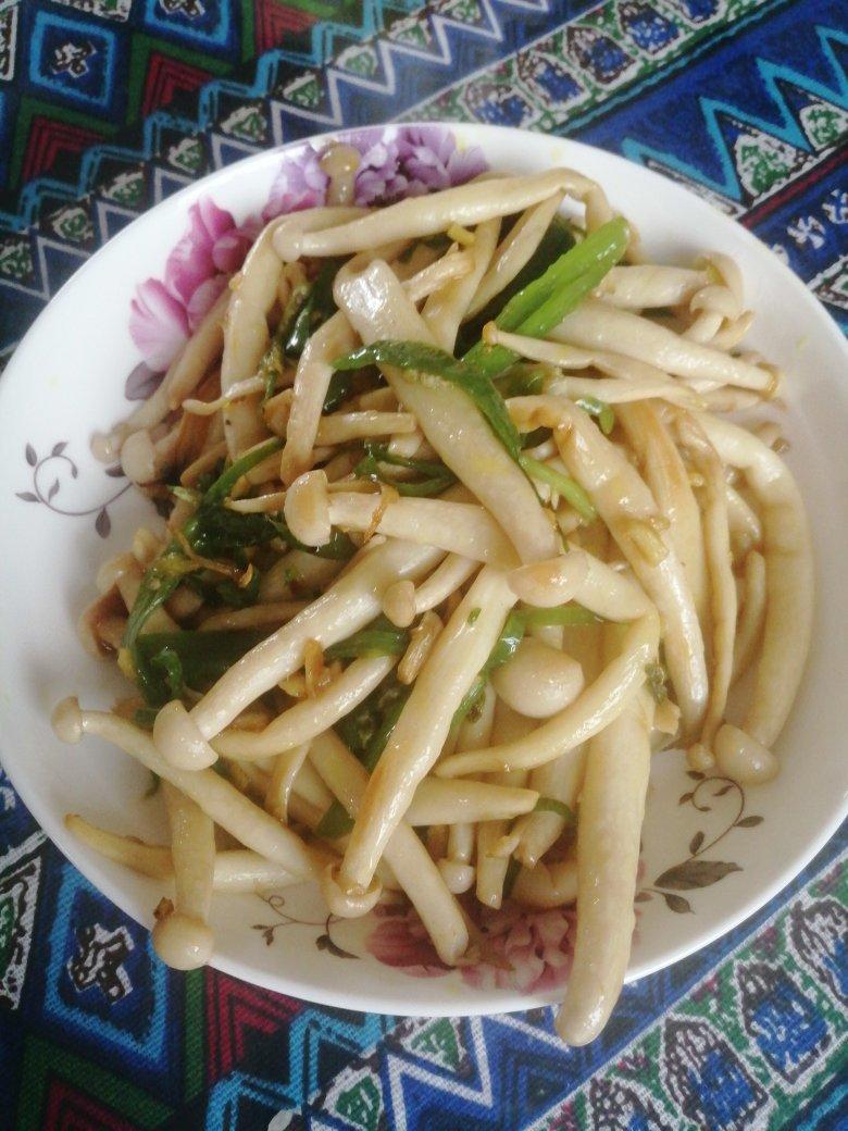 素炒白玉菇