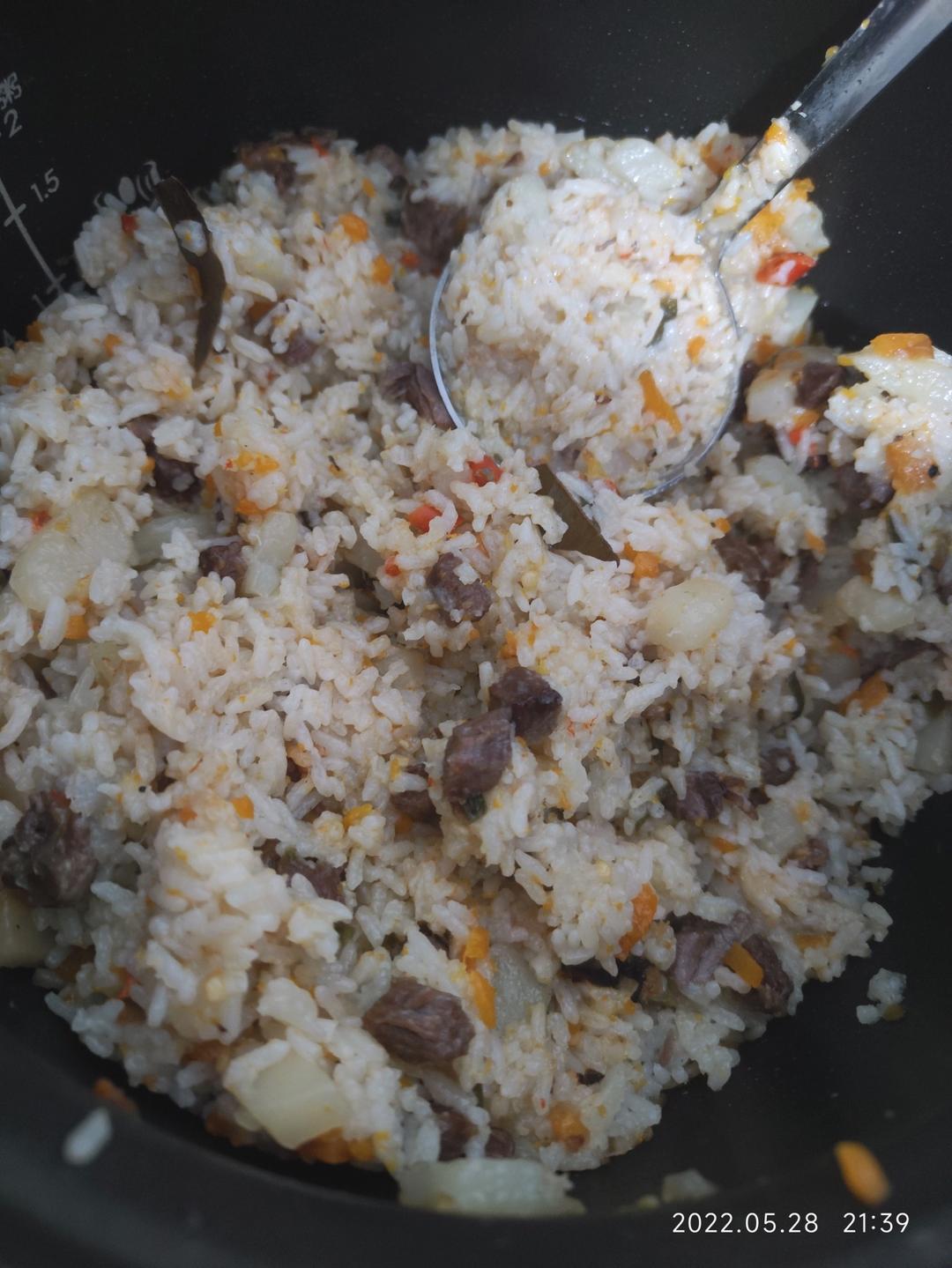 不是新疆但是是斯坦国的超正宗牛肉手抓饭（Plov/Pilaf）
