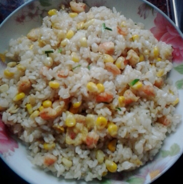 虾仁菠萝炒饭