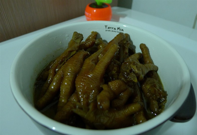 卤鸡爪