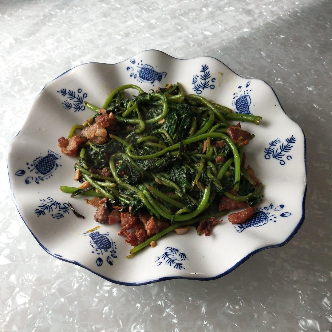 茼蒿炒肉