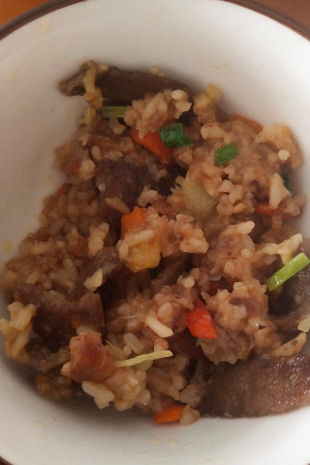 喷香羊肉焖饭