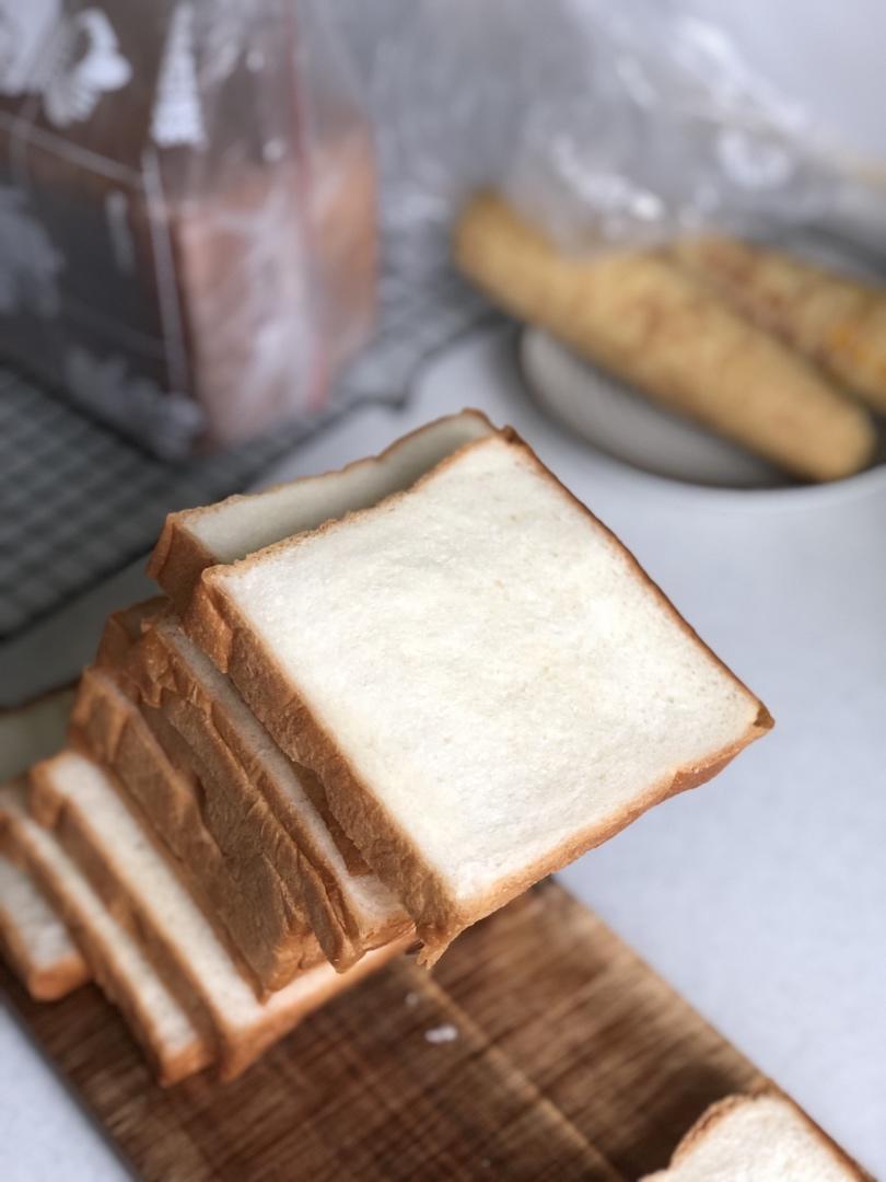 早餐白吐司          （庞多米 Pain de mie）