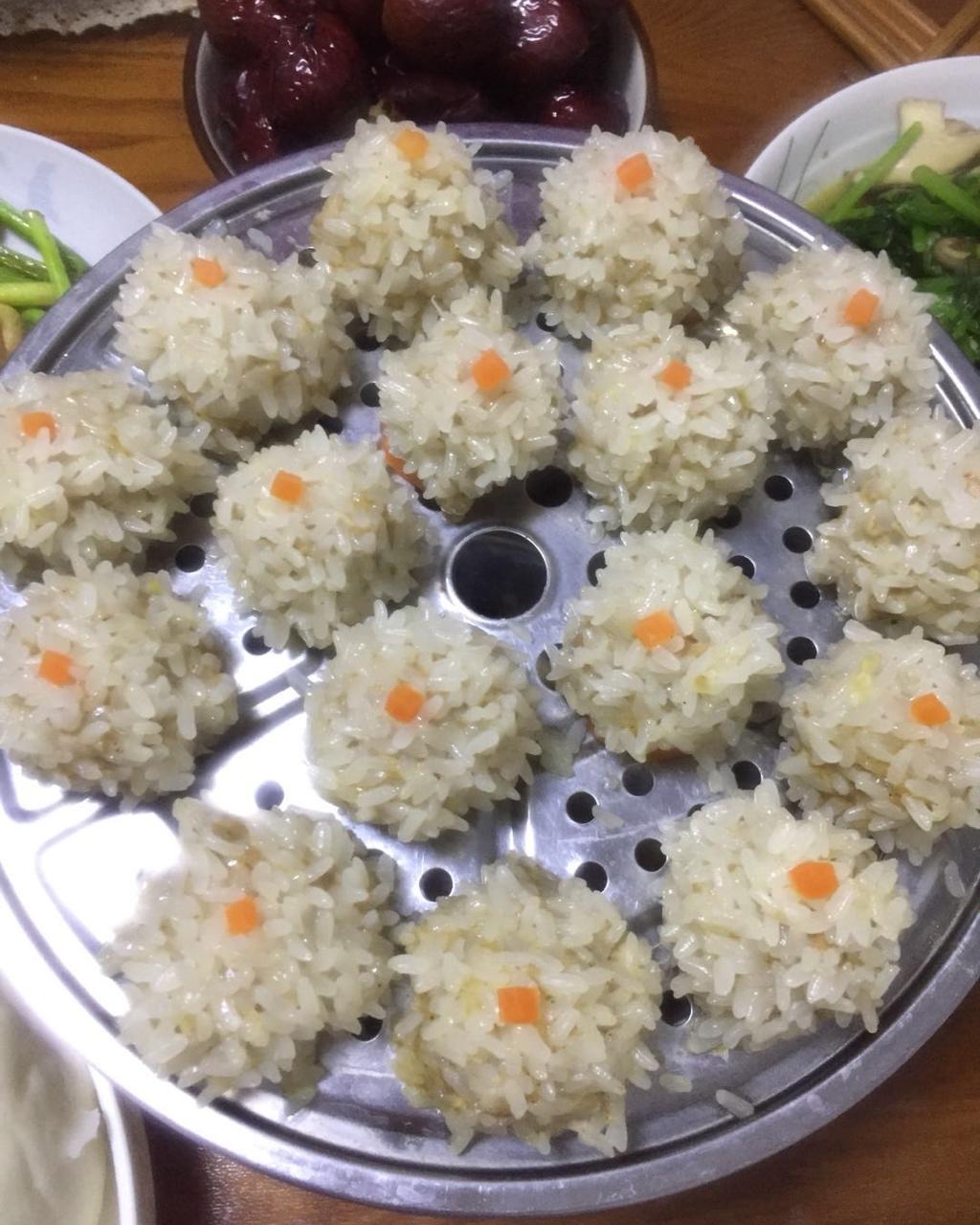 大姿姿做的蒸糯米丸子