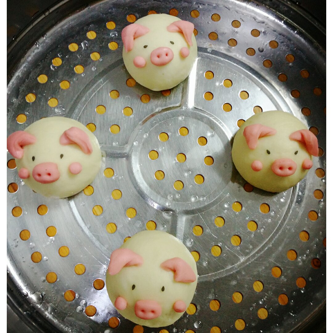 可爱的小猪豆沙包