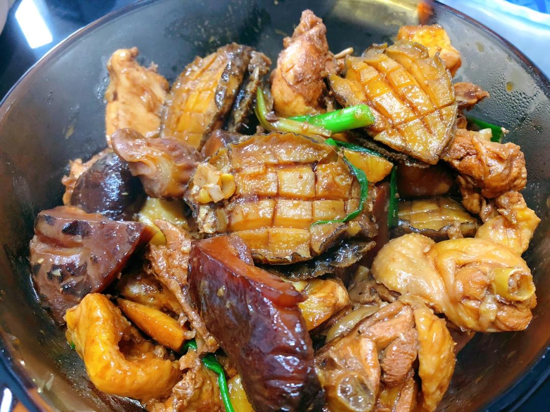 鲍鱼焖鸡