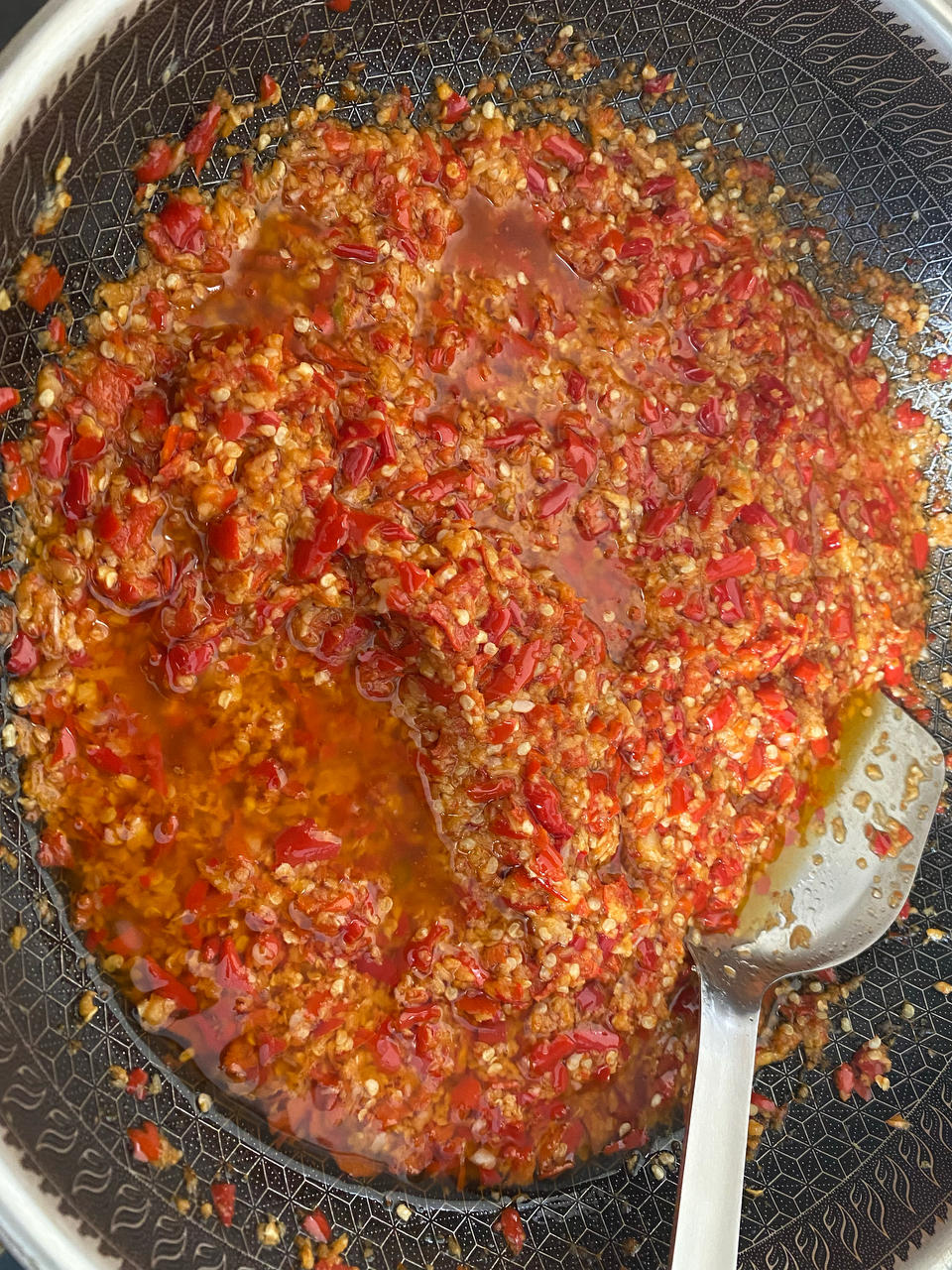 【蒜蓉辣椒酱】比烧烤店还好吃的自制辣酱