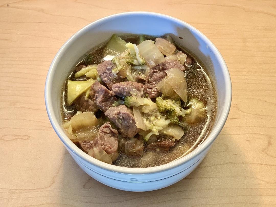 减脂三餐·电饭煲 |无油西兰花炖嫩牛肉