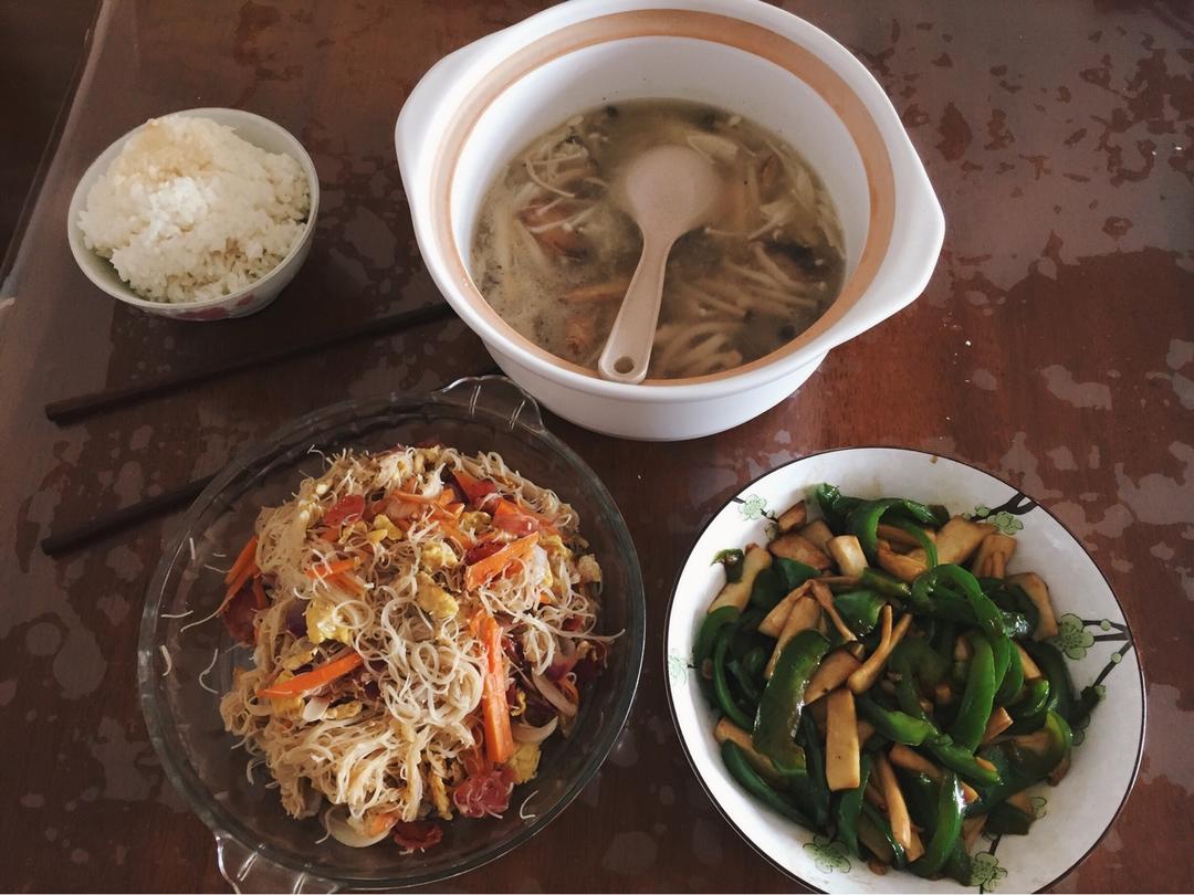 冬日暖汤——菌菇汤