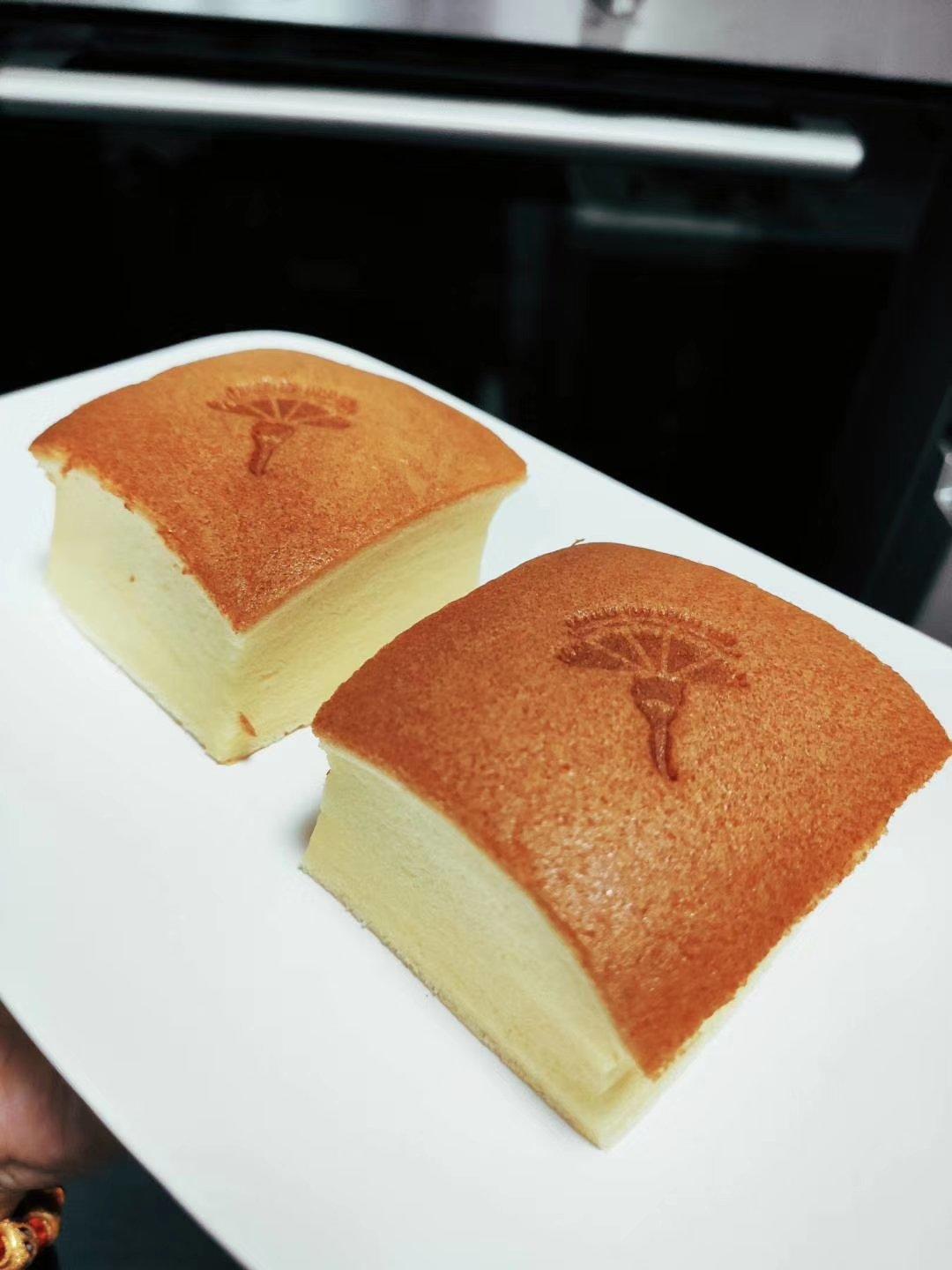 【视频食谱】Duang！古早蛋糕