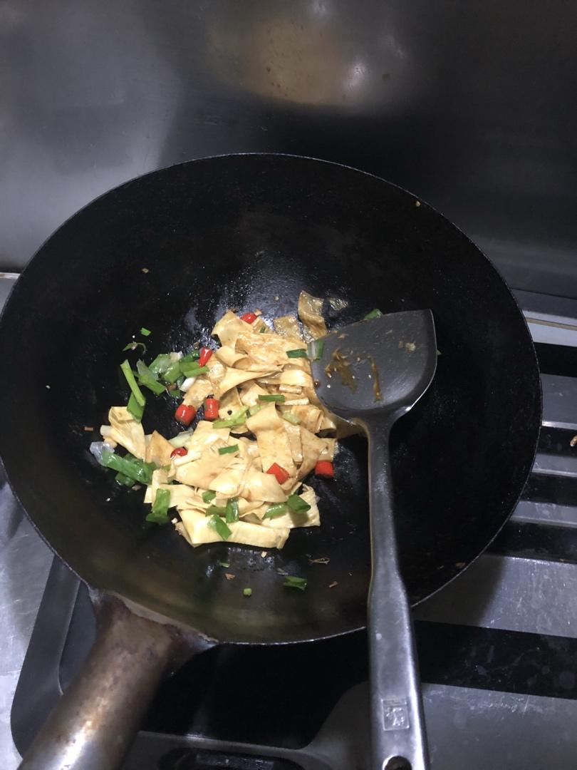 好吃下饭的炒豆皮