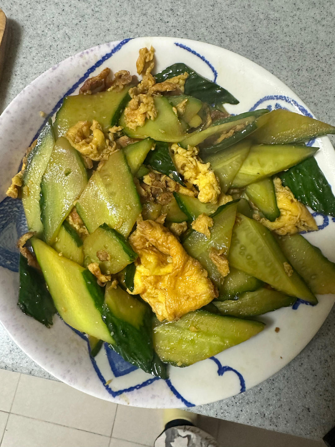 鸡蛋炒黄瓜片（少油下饭版）