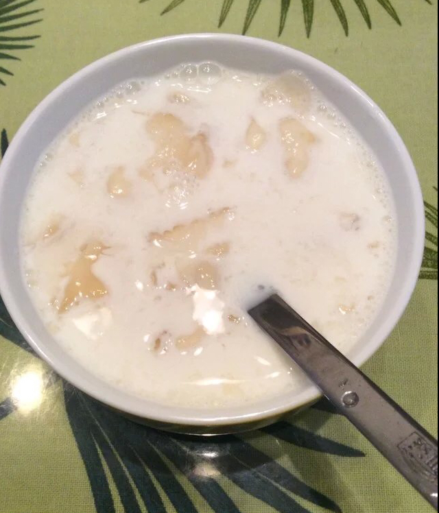 牛奶炖白木耳（银耳）