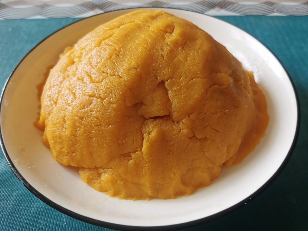 金沙奶黄月饼