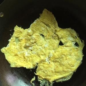 黄花菜煎蛋汤（夏季快手简单易做鲜汤）的做法 步骤7