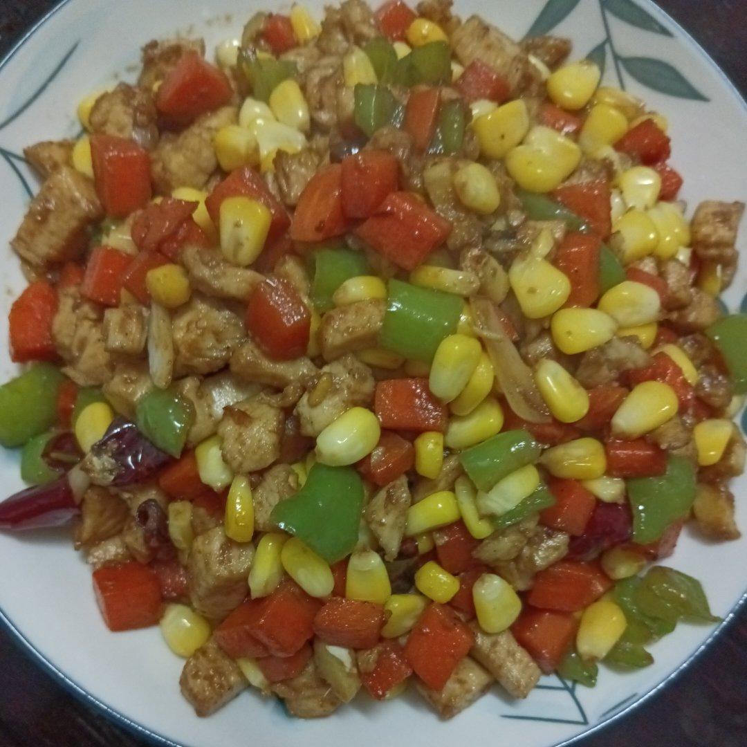 青椒胡萝卜鸡胸肉玉米粒