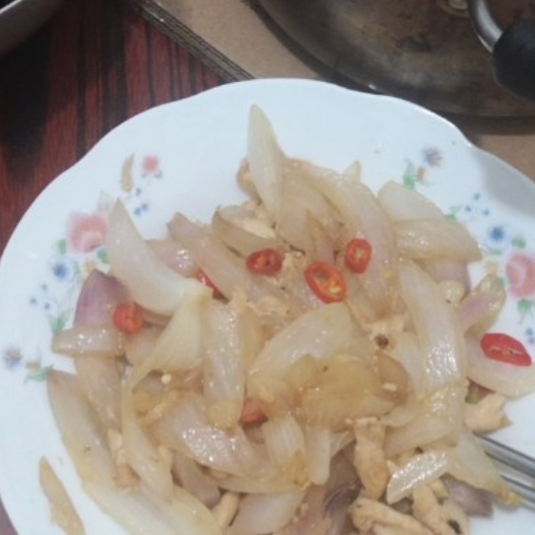 燕麦饭+洋葱炒瘦肉+腰果