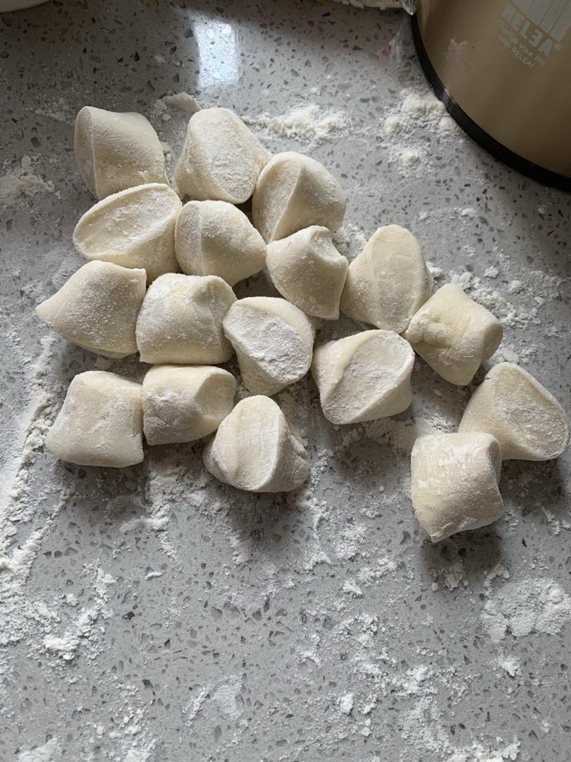 手工揉面三分钟，又韧又薄又好包的饺子皮