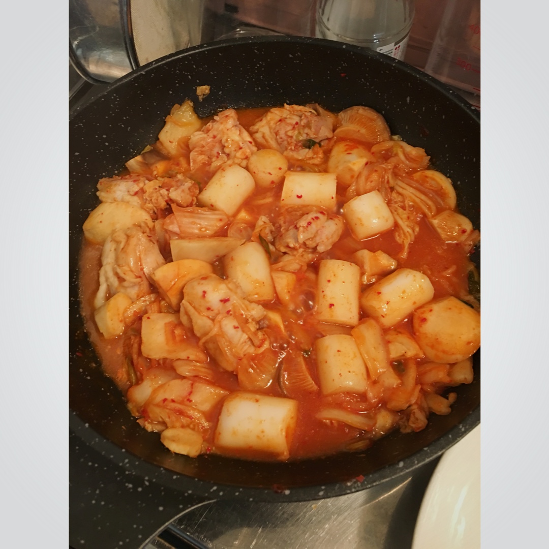 泡菜炒年糕