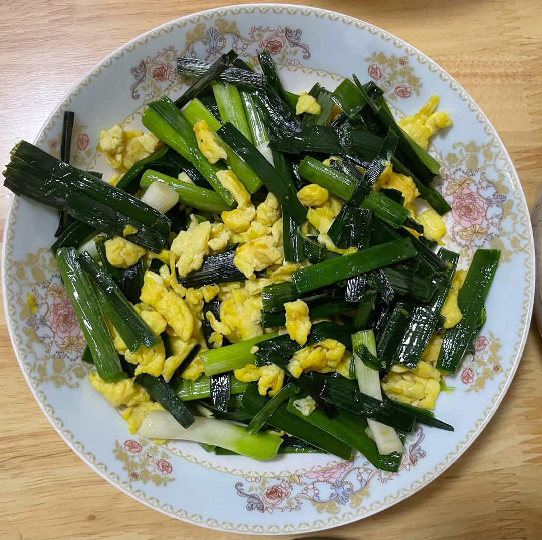蒜苗炒鸡蛋