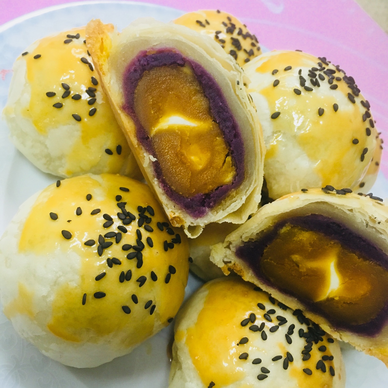 奶香紫薯蛋黄酥