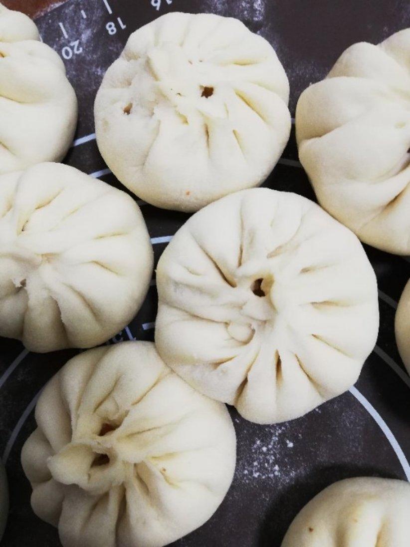 详解发面技巧并附馒头花卷包子（梅干菜肉馅/素馅）做法