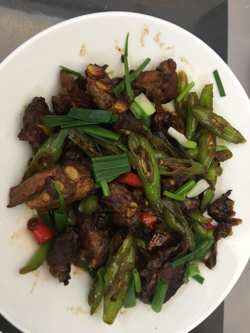 辣椒炒排骨