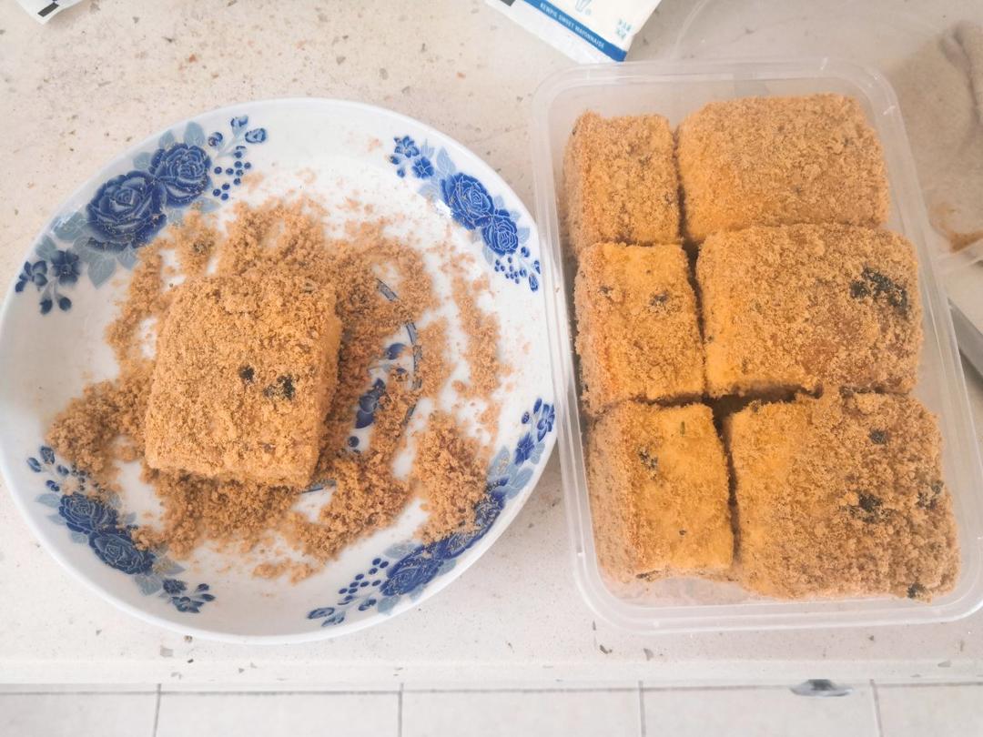 吃一口就停不下来肉松小贝（用古早味蛋糕做的会比一般卖的更细腻柔软好吃哦！）