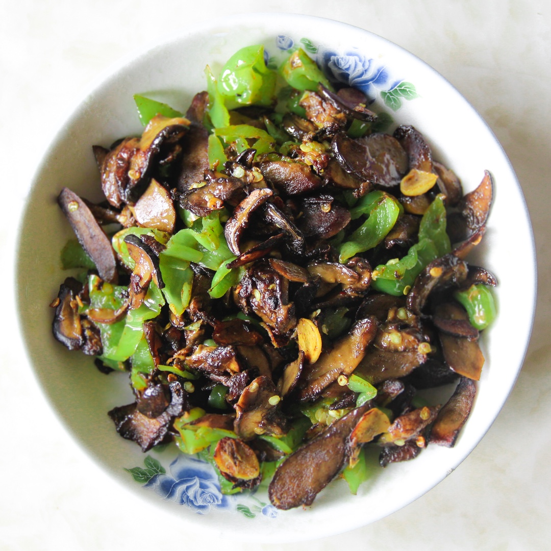 炒野生菌（牛肝菌）